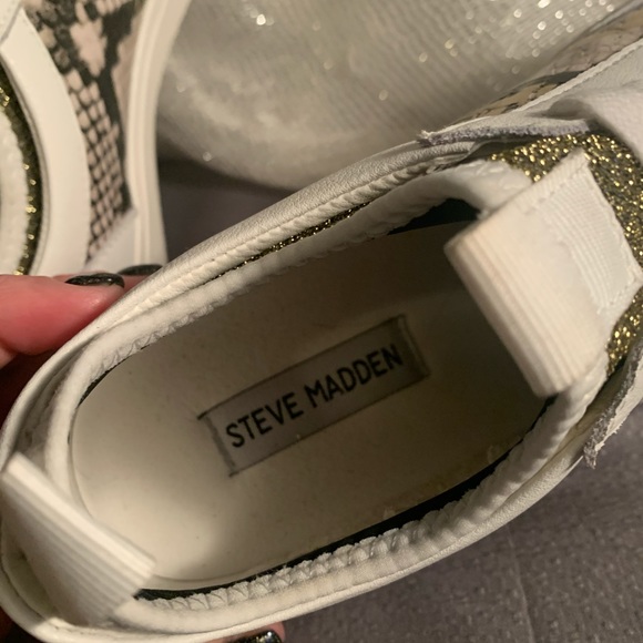 Steve Madden Bliss Sneaker - Picture 4 of 4